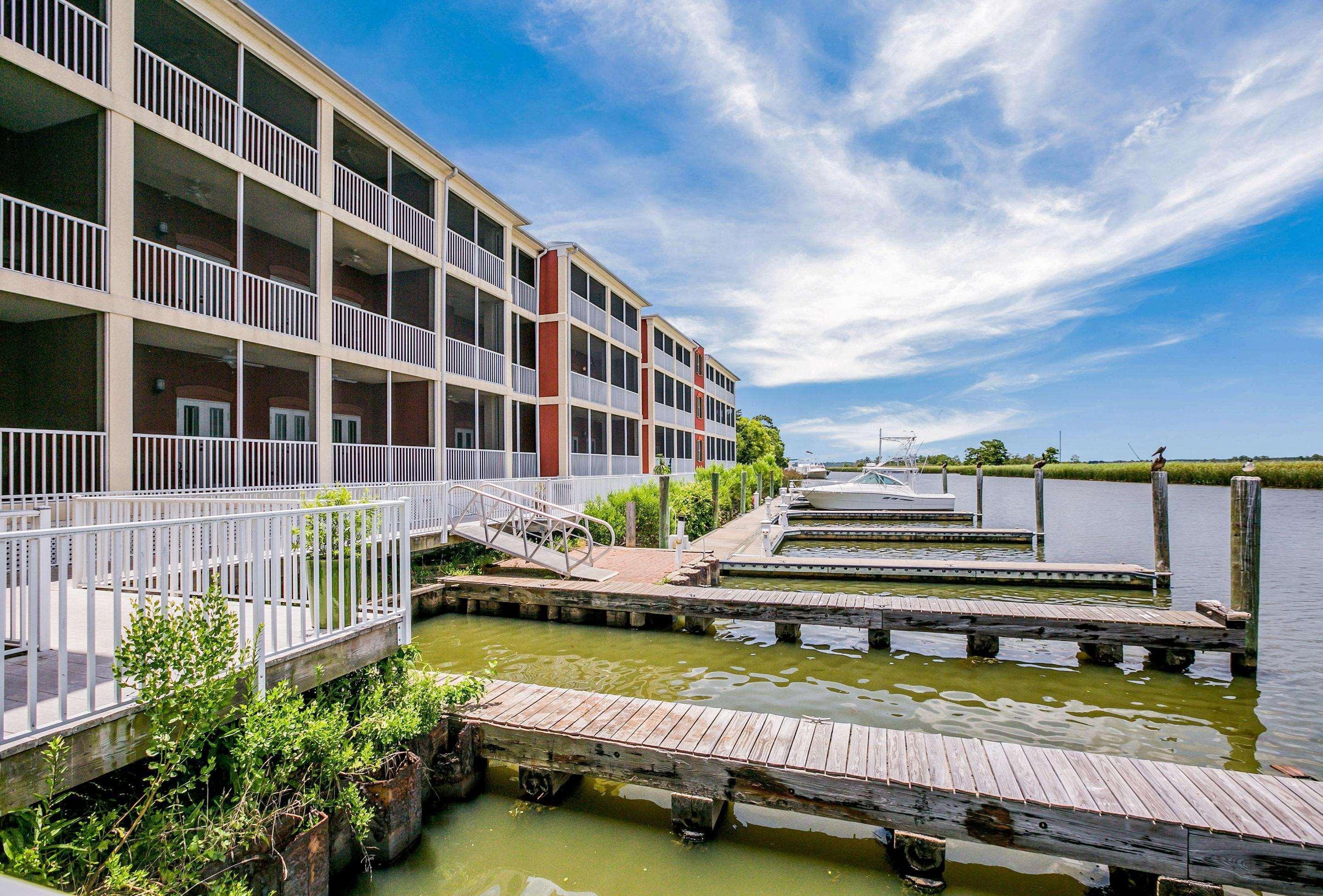 Water Street Hotel & Marina, Ascend Hotel Collection Apalachicola Exterior photo